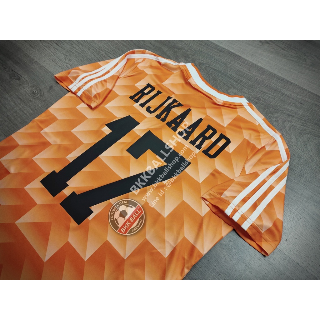 [Retro] - เสื้อฟุตบอล ย้อนยุค ทีมชาติ Holland Home ฮอลแลนด์ เหย้า ชุดแชมป์ฟุตบอลยูโร 1988 พร้อมเบอร์ชื่อ 17 RIJKAARD