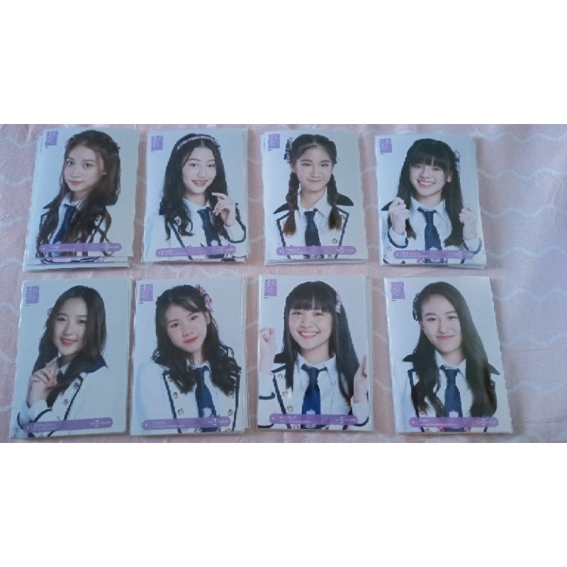 Photoset  Debut BNK48 รุ่นที่ 3 (ฟลูคอมพ์ 6ใบ)