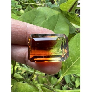 Bi color citrine 34 carats 23x15mm Hardness 7