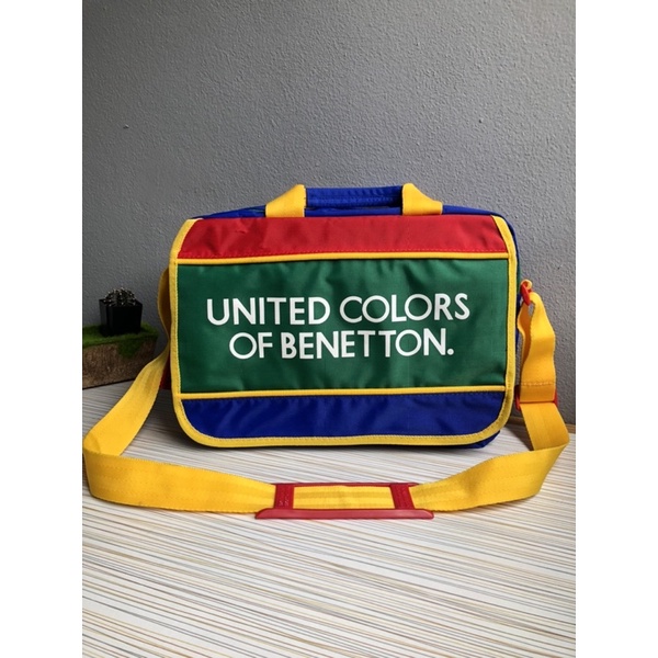 กระเป๋าสะพายข้าง United Colors Of Benetton (UCB) มือสองของแท้