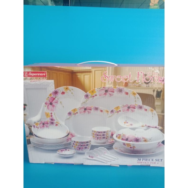 ซุปเปอร์แวร์ชุดอาหาร4ที่30ชิ้นลายสงีทฟลอร่าปกติราคา3900บาทลดพิเศษเหลือ2749บาท
