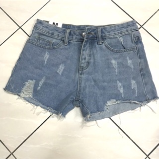 New✨Jeans Shorts รุ่นนี้ทรงสวยเชดสวยมากค่ะ