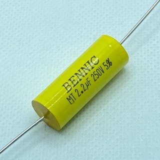 Capacitor ยี่ห้อ BENNIC หางหนู สีเหลือง ค่า 2.2uF 250V.