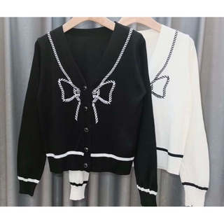 เสื้อผ้าไหมพรมแขนยาว คอปักลายโบว์น่ารักๆ กระดุมหน้า ผ้านิ่ม เสื้อครอป