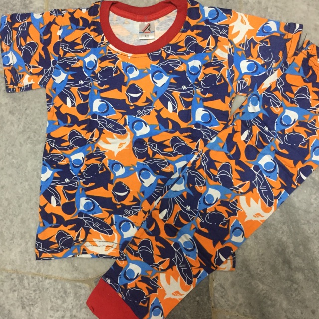เด็กผู้หญิง/เด็กผู้ชาย PYJAMAS SHARKS PRINTED