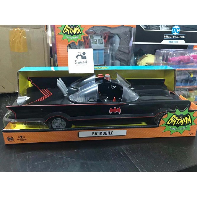 [Ready Stock] McFarlane Toys DC RETRO 6IN WV1 BATMAN66 BATMAN BATMOBILE Action Figure