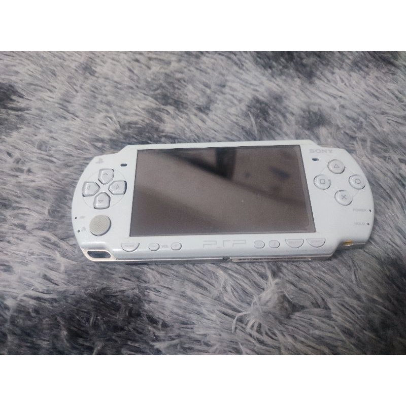 PSP2000 มือสอง พร้อมเมม32GB