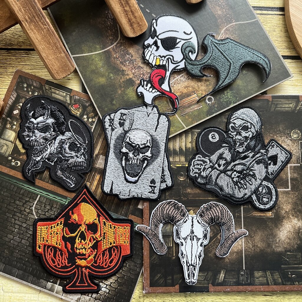 กะโหลก Horror ตัวรีดติดเสื้อ อาร์มรีด อาร์มปัก ตกแต่งเสื้อผ้า หมวก กระเป๋า แจ๊คเก็ตยีนส์ Dark Embroidered Iron on Patch