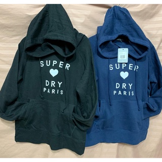 เสื้อฮู้ดดี้สีพื้น ช่วงคอปิดด้านหน้าสกรีนลายหัวใจ “Super Dye Paris”