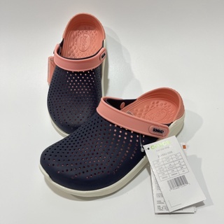 [12LWMT ใส่โค้ดลดเพิ่ม] ร้องเท้าแตะแบบสวมครอส Crocs LR ไซร้ผู้หญิง 36—40 ใส่นิ่ม เบา กันลื่น พร้อมส่งทุกไซร้