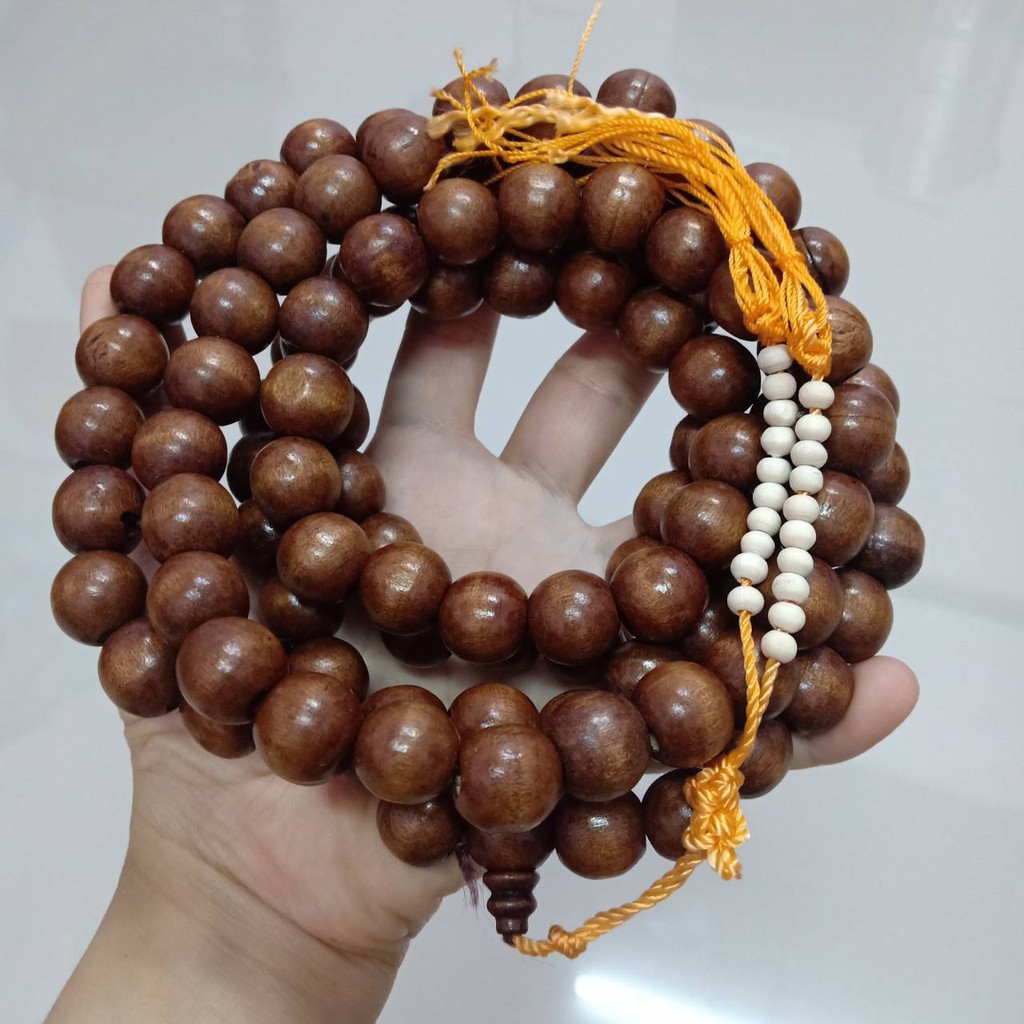 สร้อยคอลูกประคำ 108 เม็ดทำจากไม้จันทร์หอม (ยาว 30นิ้ว) ขนาดเม็ด 10มิล ลูกประคำมงคล เม็ดลูกประคำเม็ดใหญ่ยาว เคลือบเงา