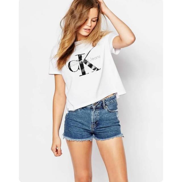 เสื้อยืดแขนสั้น Thumbler