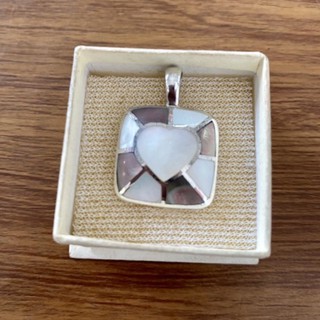 จี้เงินแท้ 92.5% ประดับมุก รูปทรงสี่เหลี่ยมจัตุรัส(mother of pearl) 925 silver pendant