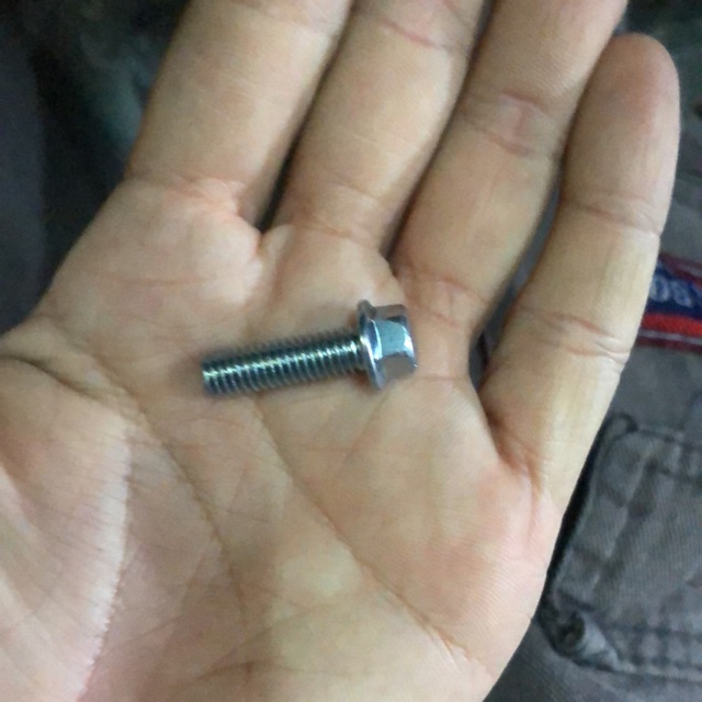 Fb620-ฝาเกลียวกรองน้ํามัน Lc135