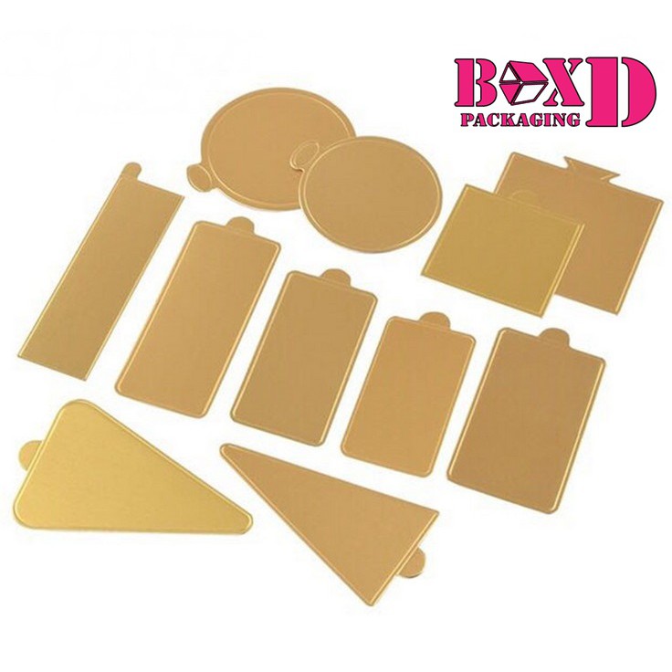 BDP22 แผ่นกระดาษรองเค้ก เรียบ สีทอง  แพคละ 50 ชิ้น