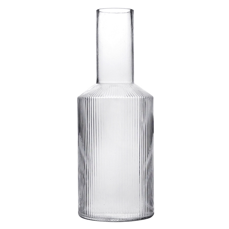 Daybylife Modern glass pitcher cold heat resistant water jug high end