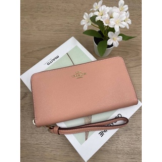 (ผ่อน0%) กระเป๋าตังค์ ใบยาว สีชมพู หนังแท้ มีสายคล้องแขน COACH C3441 LONG ZIP AROUND WALLET