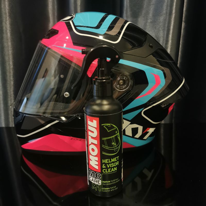 Motul M1 Helmet & Visor Clean 250 ml. สเปรย์ทำความสะอาดภายนอกและกระบังหน้าหมวกนิรภัย - รูปที่ 5