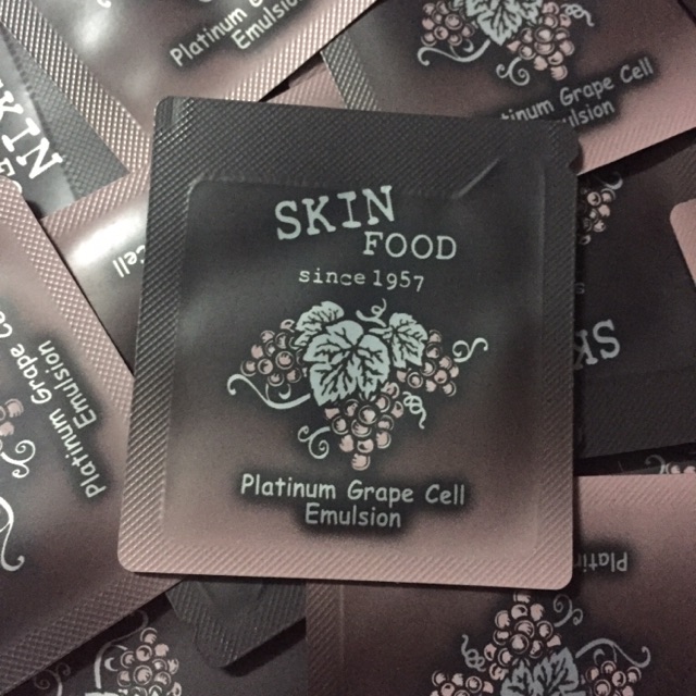 (ของแท้‼️) Tester Skin Food Platinum Grape Cell Emulsion