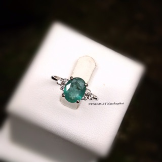 แหวนมรกตธรรมชาติแท้ (Natural Emerald)