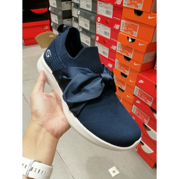 Skechers 32802/NVY. รองเท้าสลิปออน สเกชเชอร์ Skechers bobs squad 2 bow beauty Navy. Skechers ดั้งเดิ