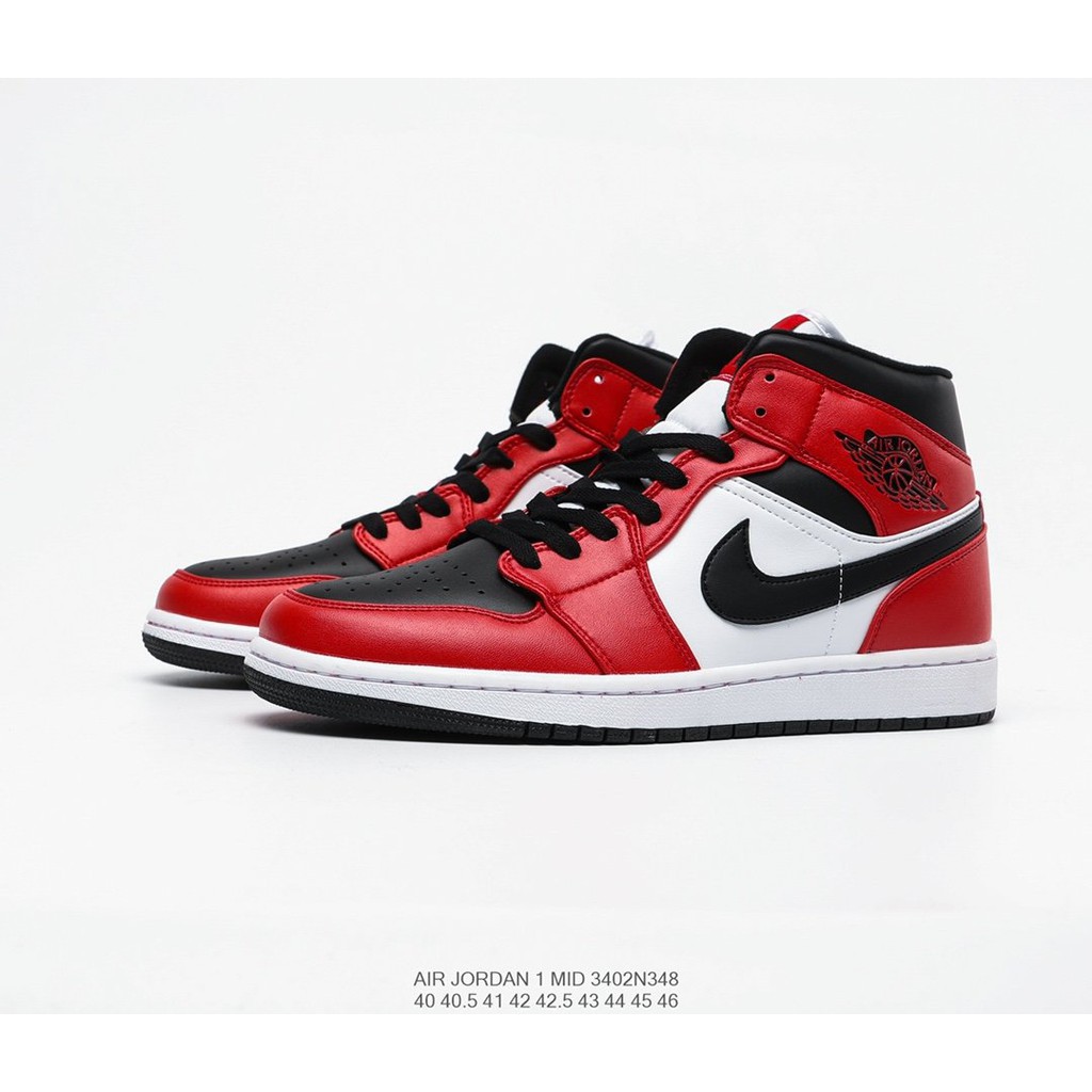 nike air jordan 1 mid chicago