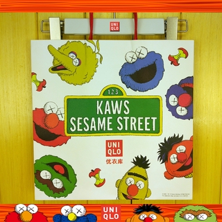 Kaws X Sesame Street Uniqlo ถุงกระดาษพิมพ์ลายสไตล์จีน