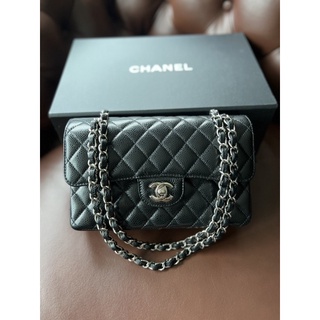 Used once Like new Chanel classic 9” holo29