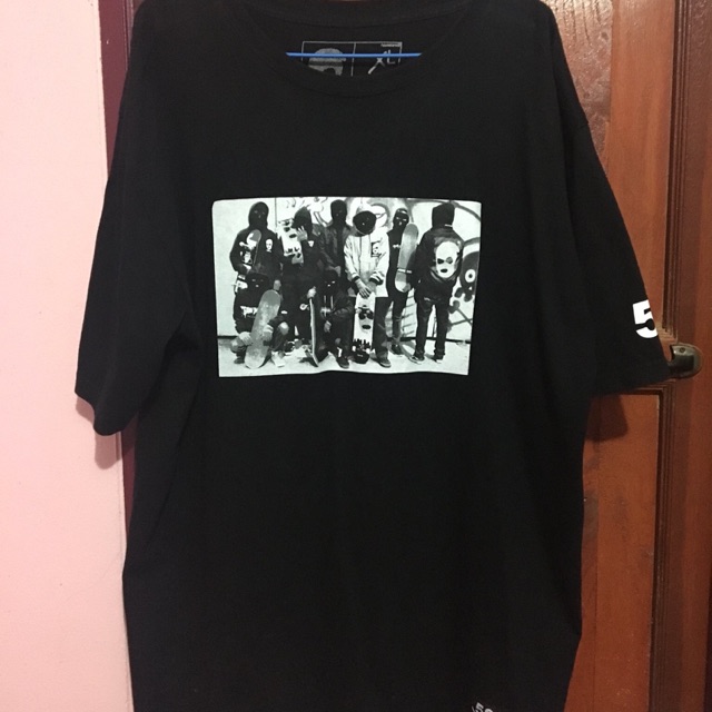 เสื้อ #Jone500 มือสอง ใส่ครั้งเดียว