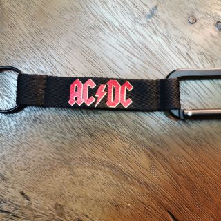 พวงกุญแจผ้าตะขอ​ ACDC