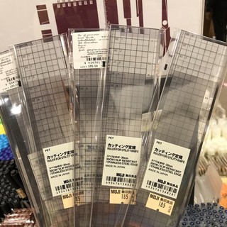 มูจิMuji ไม้บรรทัดใสขอบเหล็ก วัดได้ทั้งแนวตั้งและแนวนอน-รับหิ้วร้านมูจิ