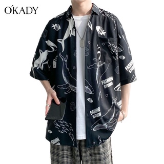 OKADY เสื้อ เสื้อเชิ้ตแขนสั้นผ้าไหมน้ำแข็งฤดูร้อนแฟชั่นบางหลวมลำลองแขนสั้นผู้ชายเสื้อเชิ้ต เสื้อเชิ้ตผู้ชาย