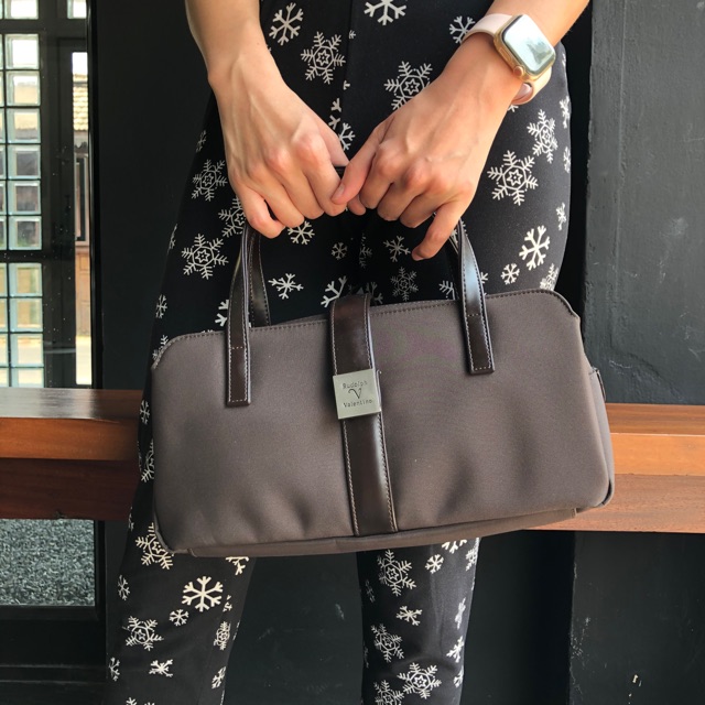 New! กระเป๋าถือสีน้ำตาล Rudolph Valentino