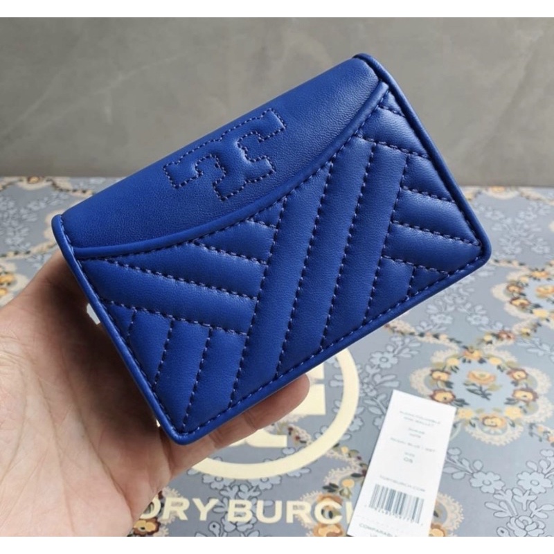 🎀 (สด-ผ่อน) กระเป๋าใส่นามบัตร สีฟ้า 50648 Tory Burch Soft Quilted Leather Alexa  Foldable Mini Card Case Wallet | Shopee Thailand