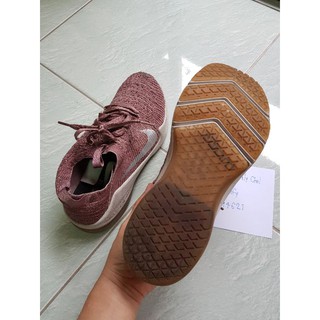 Nike Training สีชมพู สภาพดีมากๆๆ