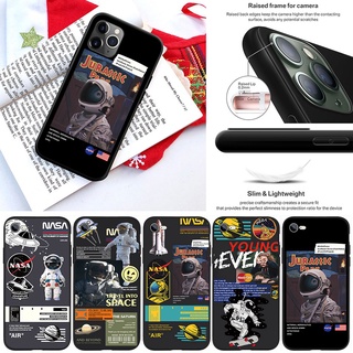 Fl76 เคสโทรศัพท์มือถือแบบนิ่ม ลายนักบินอวกาศ NASA MOON สําหรับ iPhone 5 5S 6 6S 7 8 11 Pro Max Plus SE XR