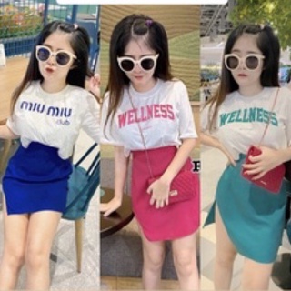 พร้อมส่ง ชุดเซ็ท 2 ชิ้น มี 3 สี งานเสื้อ+กระโปรง ฮิตสุดๆ มีปลายทาง