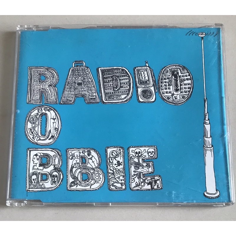 ซีดีซิงเกิ้ล ลิขสิทธิ์ ของแท้ มือ 2 สภาพดี...ราคา 250 บาท “Robbie Williams” ซิงเกิ้ล "Radio" Made in