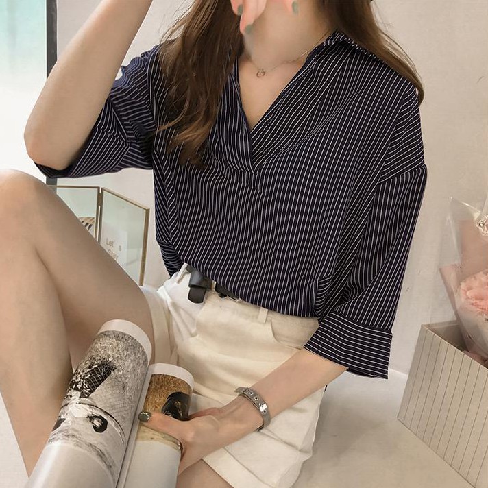 LH.Sunday  เสื้อเชิ้ตลายทางสไตล์มินิมอล✨❤️ งานสวยแมทซ์ง่าย ใส่ได้ทุกวันเหมาะกับสาววัยทำงาน 🔥รุ่นนี้ปังมากแม่🔥