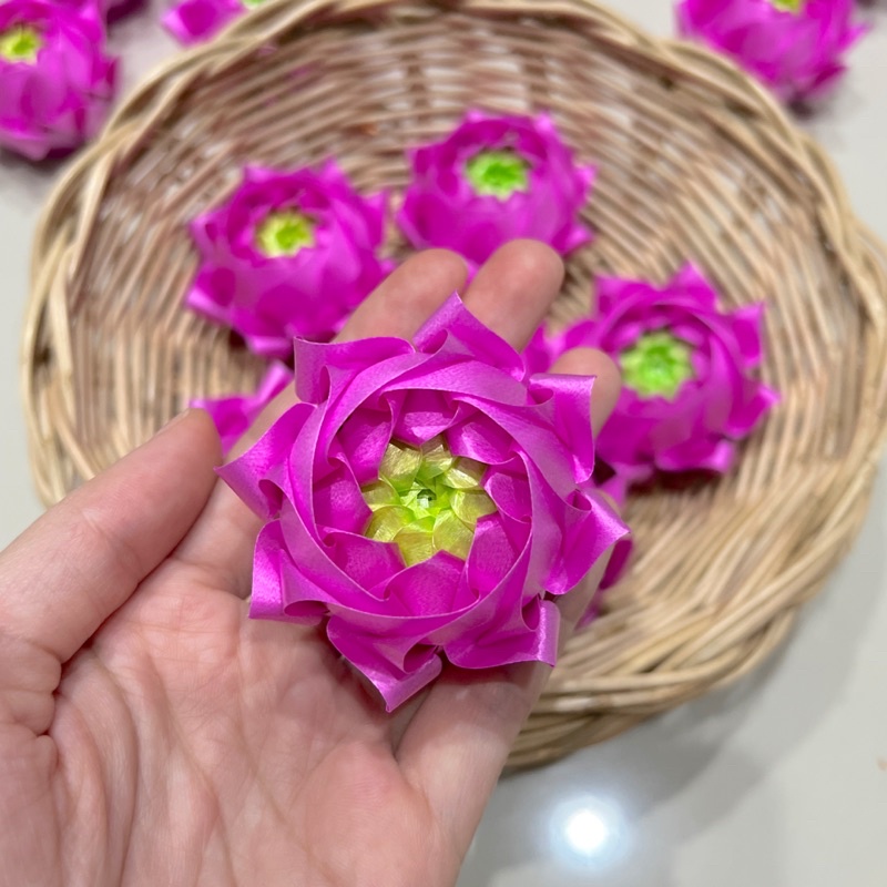 พร้อมส่ง❗️เหรียญโปรยทานดอกบัว เหรียญโปรยดอกบัวดาว (ตัวเปล่า)