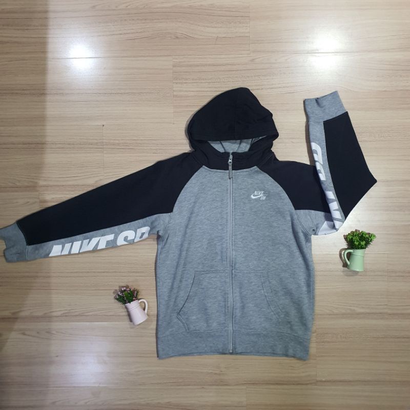 เสื้อฮู้ดซิป มือสอง แบรนด์ #Nike SB Zip-up hoodie