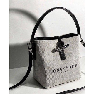 กระเป๋าทรงถัง Longchamp Roseau Bucket Bag