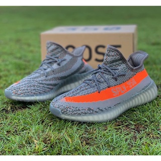 Yeezy350รุ่นฮิต ราคาเบาๆ💓💓💓💓