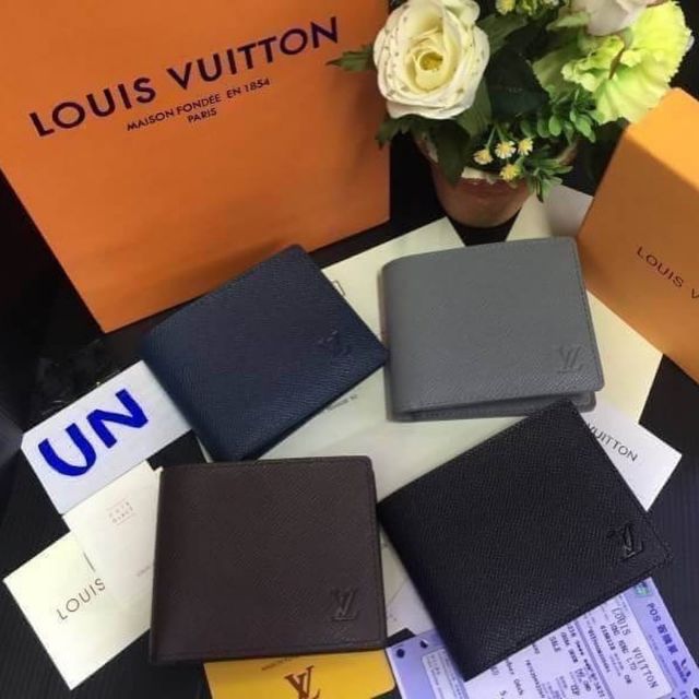 กระเป๋าสตางค์ lv