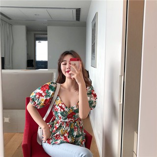 พร้อมส่ง เสื้อลายดอกไม้สไตล์เกาหลี  แขนตุ๊กตา เสื้อไปทะเล เสื้อเปิดไหล่ ส่งฟรี