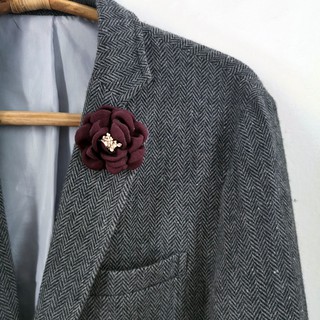 พินดอกไม้ติดสูทสีแดงเข้มแบบไม่มีก้าน เข็มกลัด Maroon Red lapel pin/brooch/flowerpin