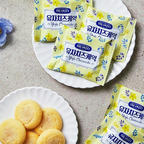 CW THE SWEET YUJA CHEESE CAKE COOKIE เดอะ สวีท ยูจา ชีสเค้ก คุ้กกี้ (คุ้กกี้รสชีสเค้กสอดไส้แยมส้ม) - รูปที่ 2