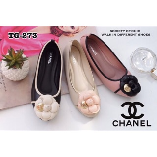 รองเท้าคัชชูส้นแบน Chanel