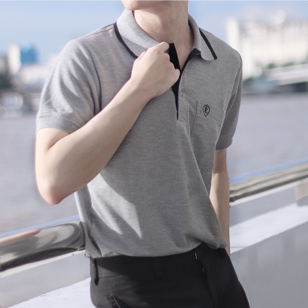 POLOLAND เสื้อโปโลชายทรงตรง เสื้อโปโลมีกระเป๋า รุ่น KBoy - สีเทาก้อนหิน (3 สี)