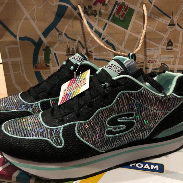 รองเท้า Skechers